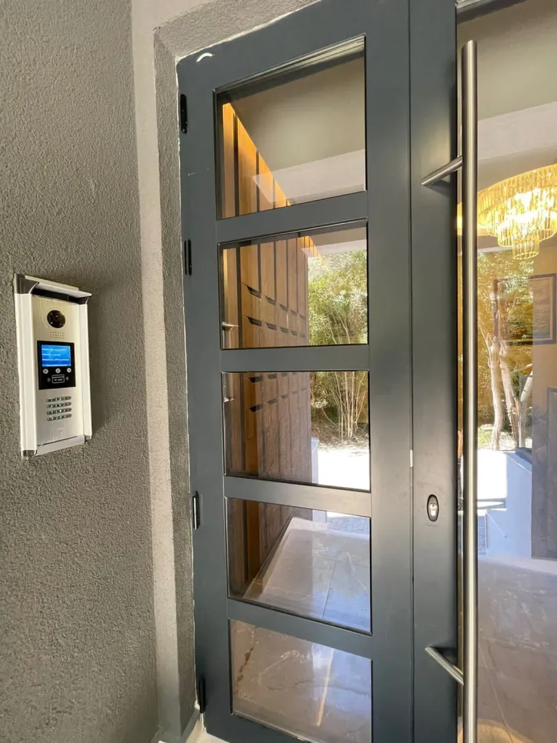 Izdavanje, jednosoban stan, 40m², Bečići, Budva