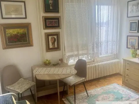 Prodaja, jednosoban stan, 29m², Zemun Sve Podlokacije, Beograd