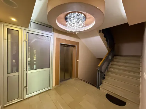 Izdavanje, garsonjera, 30m², Centar, Podgorica - image 2