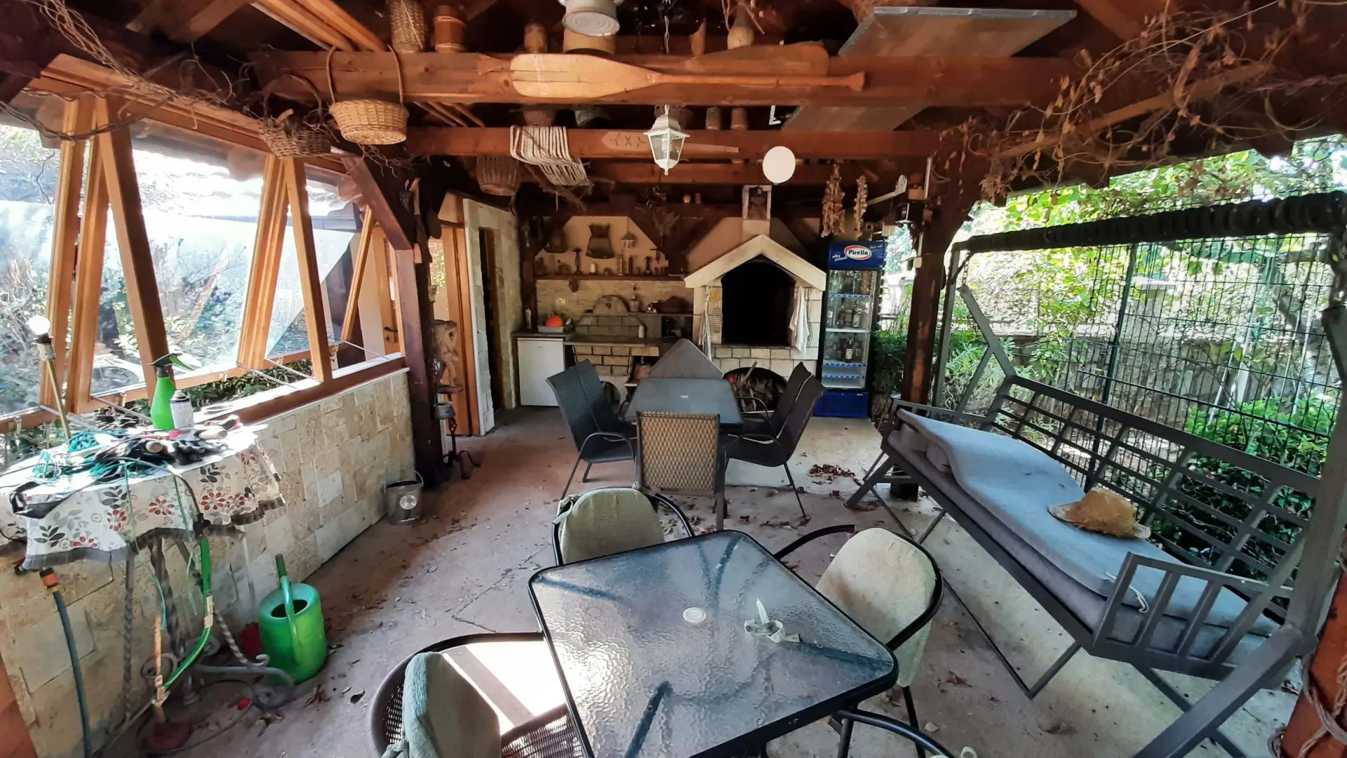 Izdavanje, kuća, 100m², Mareza, Podgorica