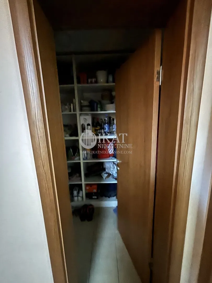 Prodaja, kuća, 224m², Višnjička Banja, Palilula Sve Podlokacije