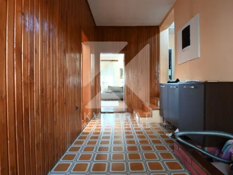 Prodaja, kuća, 276m², Masline, Podgorica - image 14