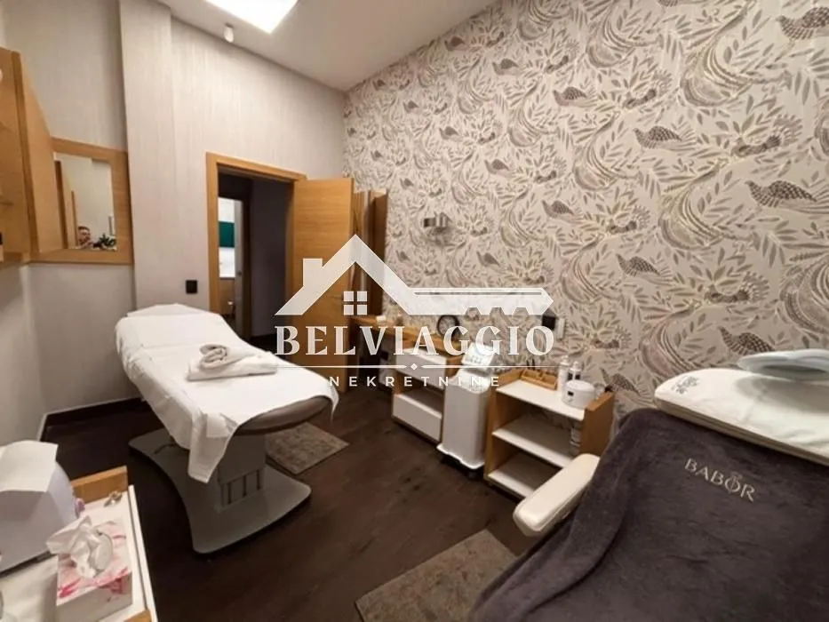 Rent, office space, 208m², Stari Grad, Herceg Novi