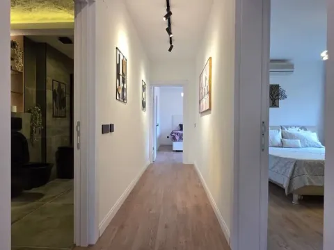 Sale, four bedroom apartment, 107m², Bečići, Budva - image 5
