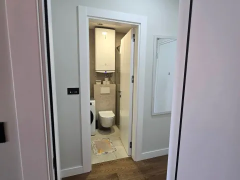 Rent, one bedroom apartment, 45m², Dumidran, Tivat - image 4