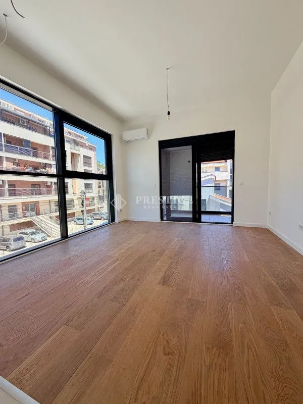 Prodaja, garsonjera, 33m², Momišići, Podgorica
