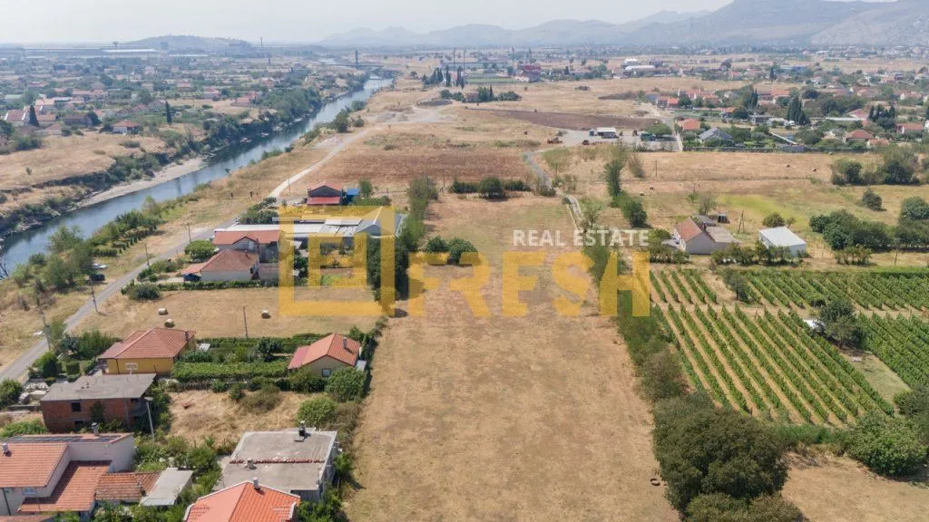 Prodaja, plac, 10100m², Donja Gorica, Podgorica