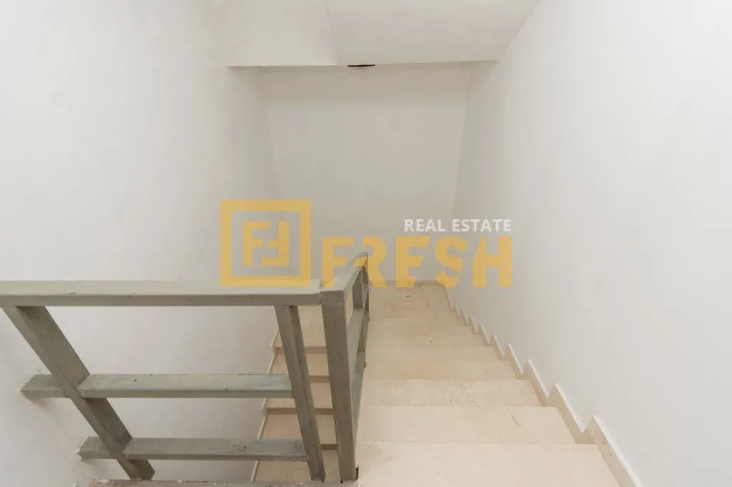 Sale, office space, 323m², Stari Aerodrom, Podgorica