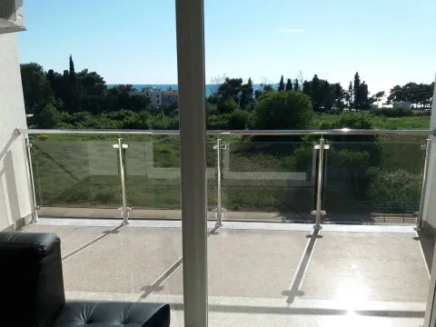 Rent, one bedroom apartment, 56m², Šušanj, Bar - image 9