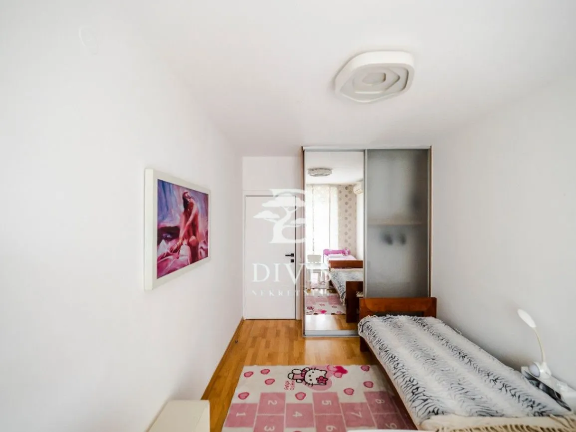 Prodaja, četvorosoban stan, 139m², Novi Beograd Blok 19, Novi Beograd Sve Podlokacije