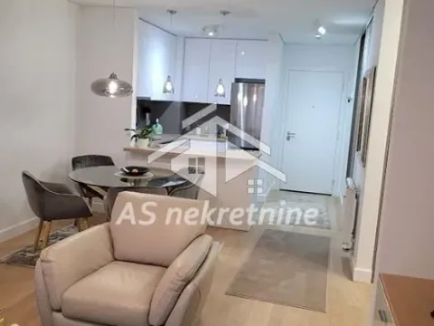 Izdavanje, trosoban stan, 82m², Novi Beograd Sve Podlokacije, Beograd - image 10