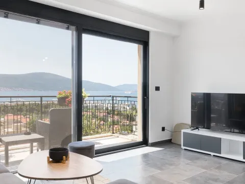 Sale, one bedroom apartment, 60m², Mažina, Tivat - image 2