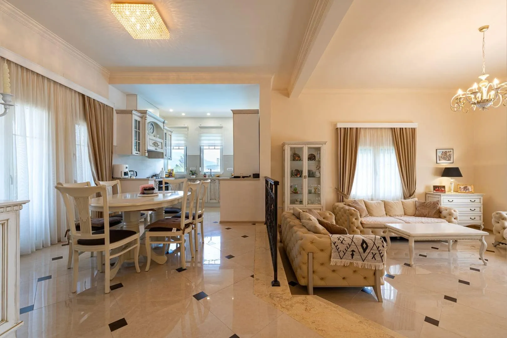 Prodaja, kuća, 277m², Radovići, Tivat