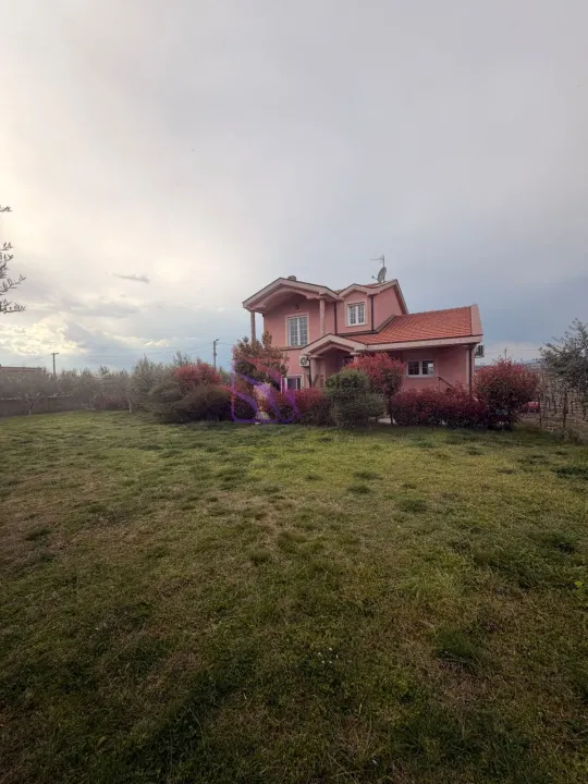 Rent, house, 160m², Dinoša, Podgorica