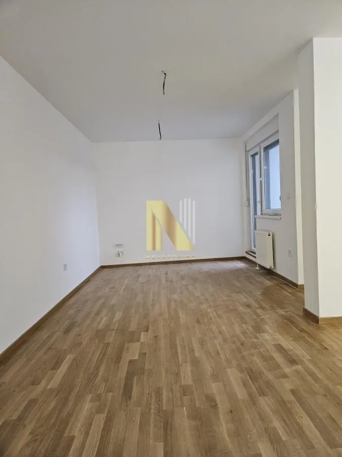 Prodaja, četvorosoban stan, 87m², Bulevar patrijarha Pavla, Novi Sad Sve Podlokacije