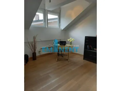 Izdavanje, četvorosoban stan, 120m², Senjak, Beograd - image 11