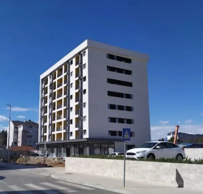 Izdavanje, jednosoban stan, 42m², Ljubović, Podgorica