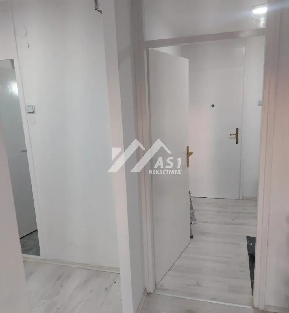 Izdavanje, trosoban stan, 78m², Liman 3, Novi Sad Sve Podlokacije