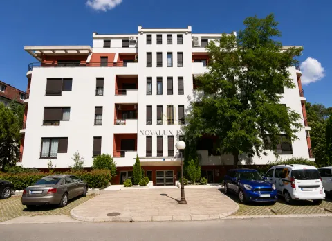 Prodaja, trosoban stan, 200m², Preko Morače, Podgorica - image 18