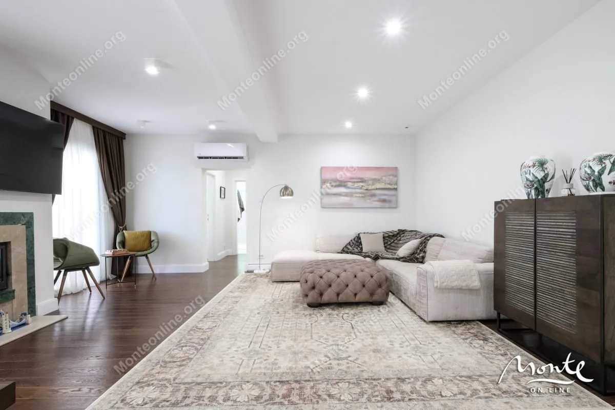Prodaja, trosoban stan, 166m², Đenovići, Herceg Novi