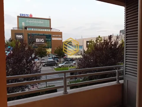 Prodaja, garsonjera, 30m², City Kvart, Podgorica - image 1