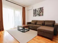 Daily-rent, two bedroom apartment, 60m², Bečići, Budva - image 3