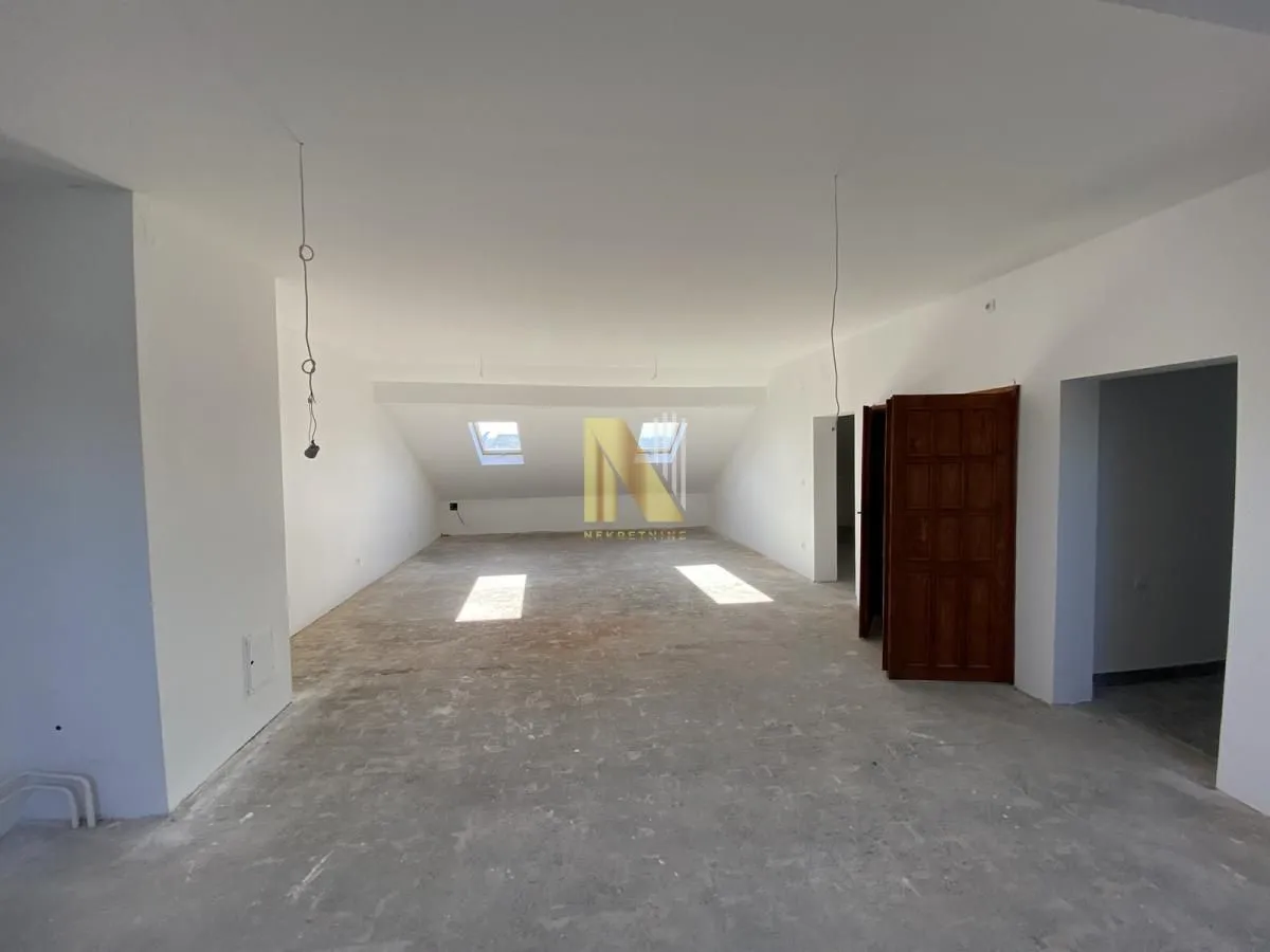 Prodaja, kuća, 324m², Telep, Novi Sad Sve Podlokacije