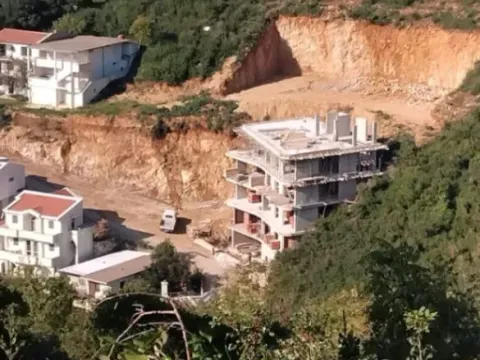 Sale, one bedroom apartment, 57m², Ulcinj, Crna Gora - image 7