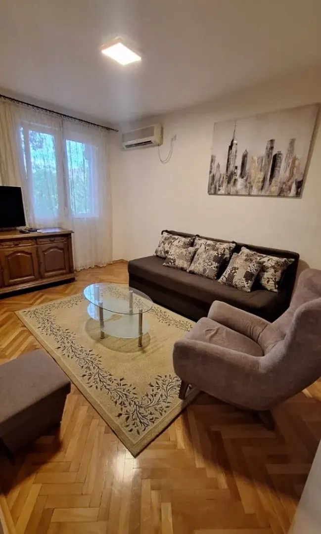 Izdavanje, dvosoban stan, 68m², Preko Morače, Podgorica