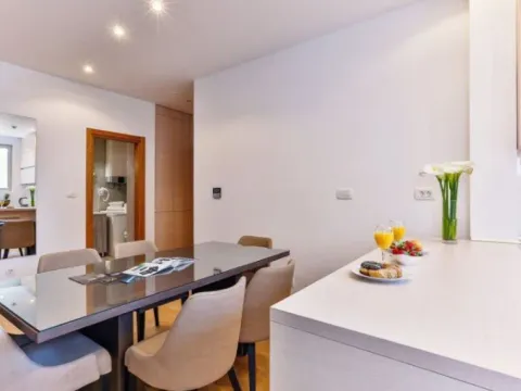 Stan-na-dan, dvosoban stan, 76m², Budva, Crna Gora