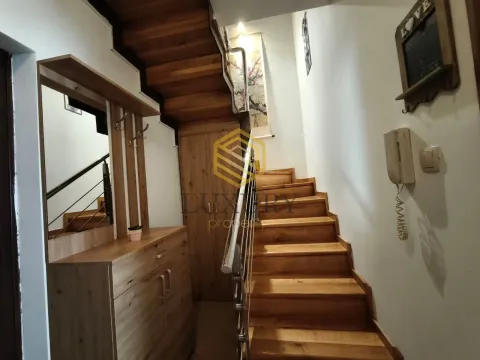 Izdavanje, dvosoban stan, 60m², Blok 9, Podgorica - image 8