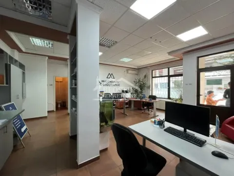 Rent, office space, 53m², Centar, Smederevo - image 5