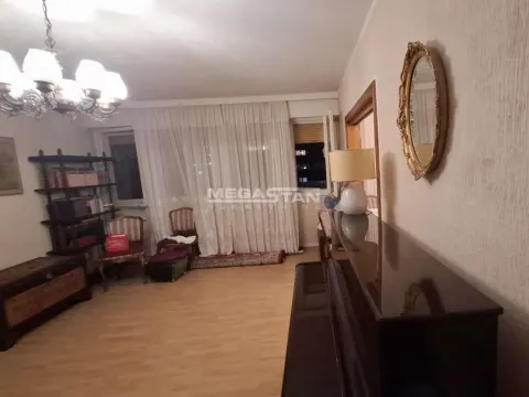 Stan in Novi Beograd Blok 70