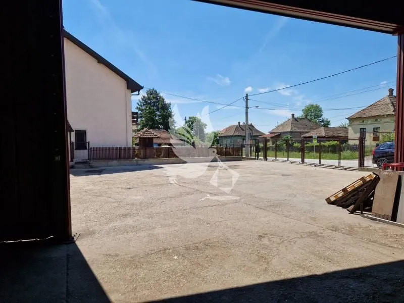 Prodaja, kuća, 716m², Velika Krsna, Mladenovac