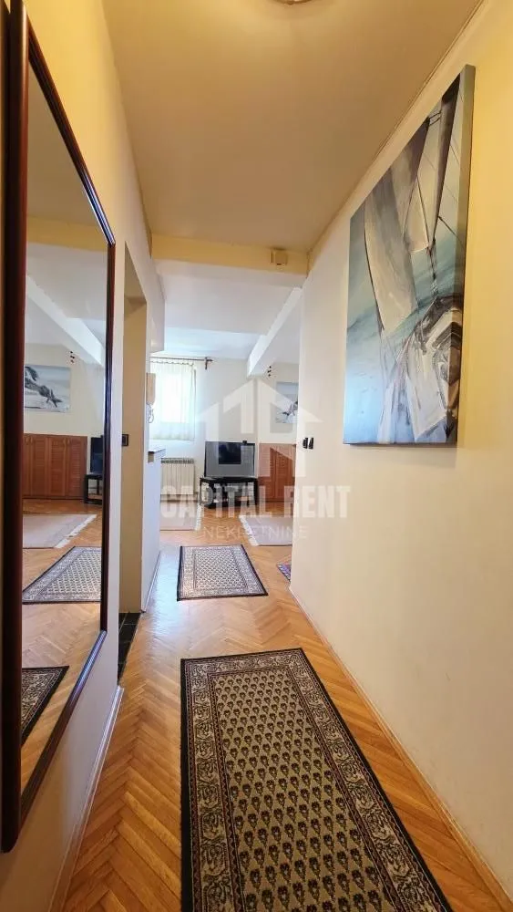 Izdavanje, trosoban stan, 120m², Bajlonijeva Pijaca, Beograd