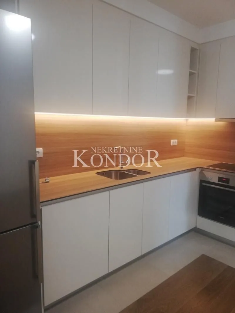 Prodaja, trosoban stan, 81m², Beograd Na Vodi, Beograd