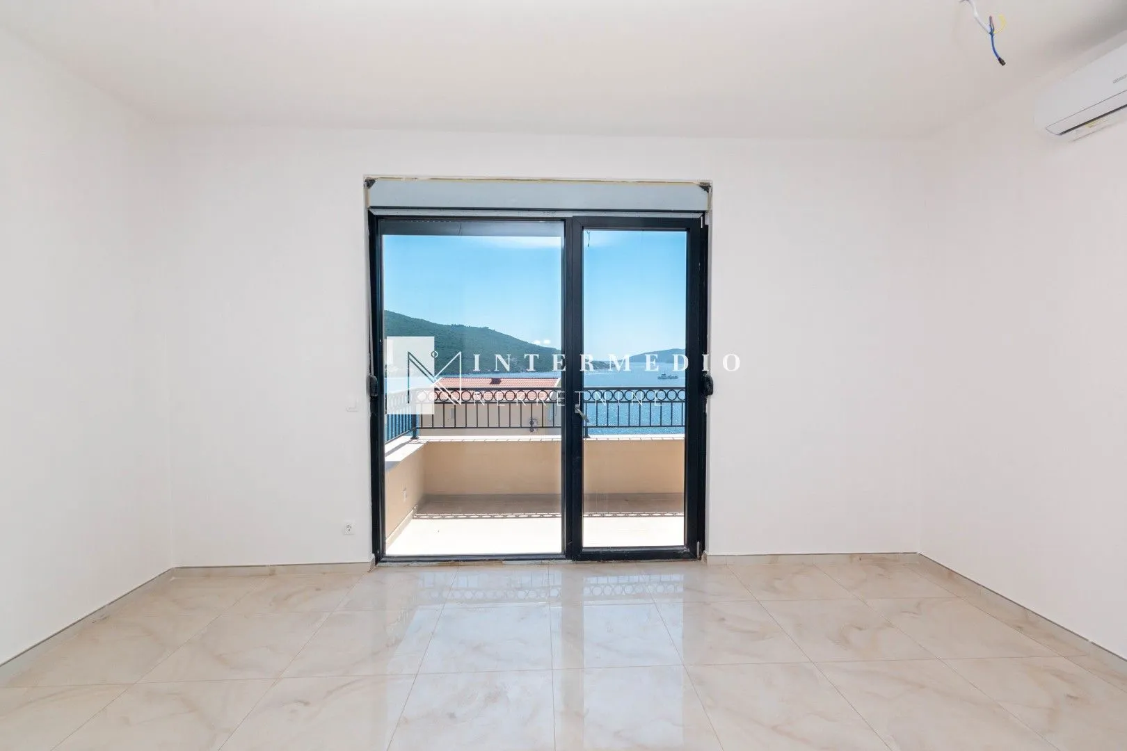 Prodaja, jednosoban stan, 44m², Kumbor, Herceg Novi