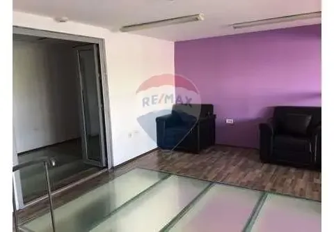 Izdavanje, poslovni prostor, 150m², Kruševac, Podgorica - image 7