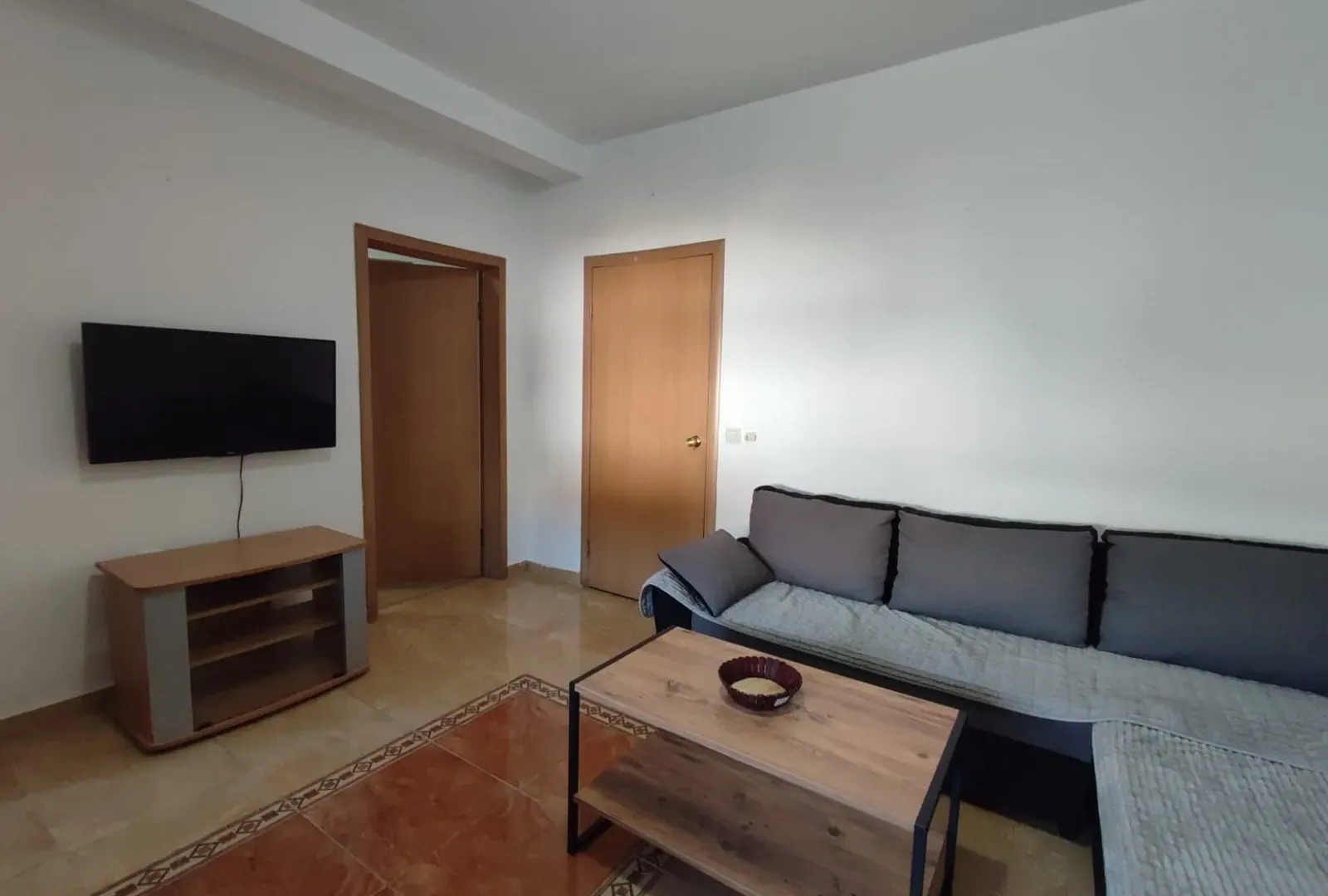 Rent, one bedroom apartment, 40m², Šušanj, Bar
