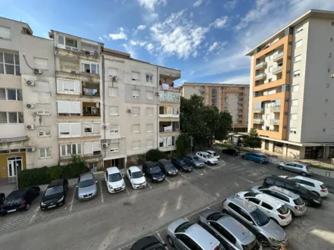Izdavanje, dvosoban stan, 58m², Zagorič, Podgorica - image 5