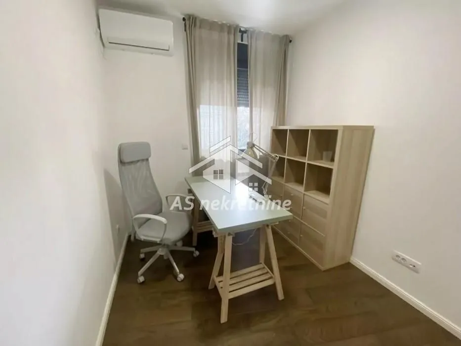 Rent, apartment, 77m², Vračar Sve Podlokacije, Beograd