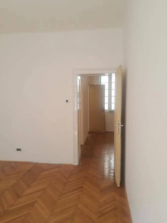 Rent, office space, 67m², Savski Venac, Beograd