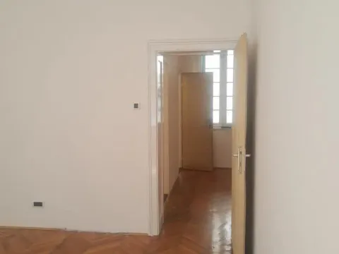 Izdavanje, poslovni prostor, 67m², Savski Venac, Beograd - image 6