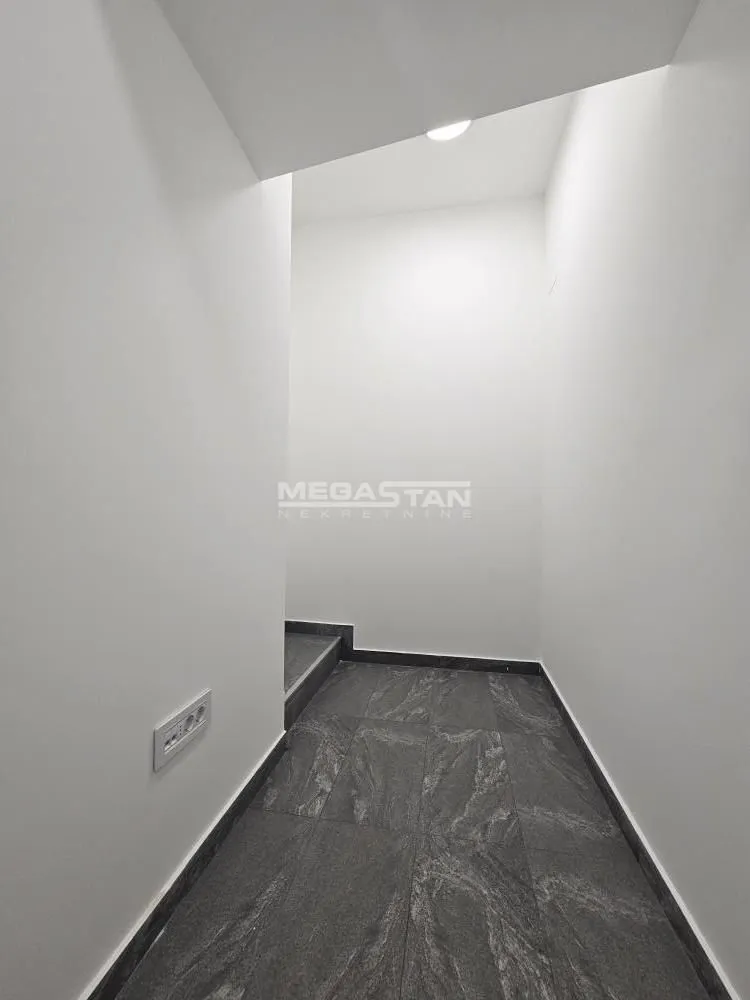 Sale, office space, 102m², Vračar Sve Podlokacije, Beograd