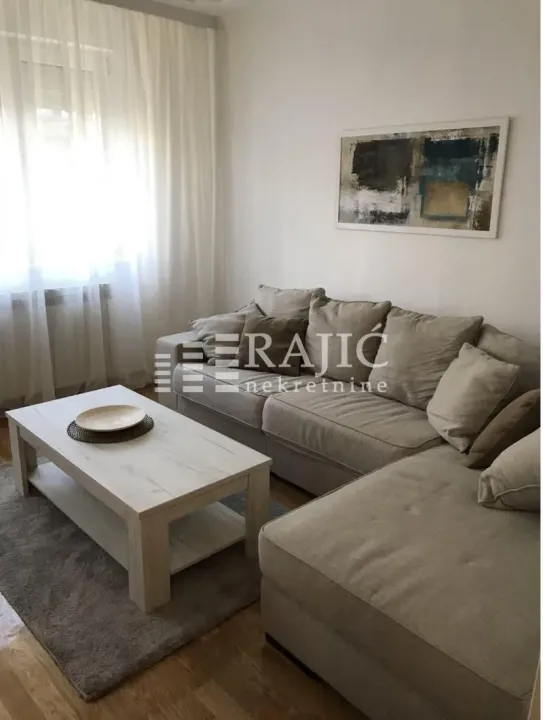 Izdavanje, dvosoban stan, 54m², Vračar Hram, Vračar Sve Podlokacije