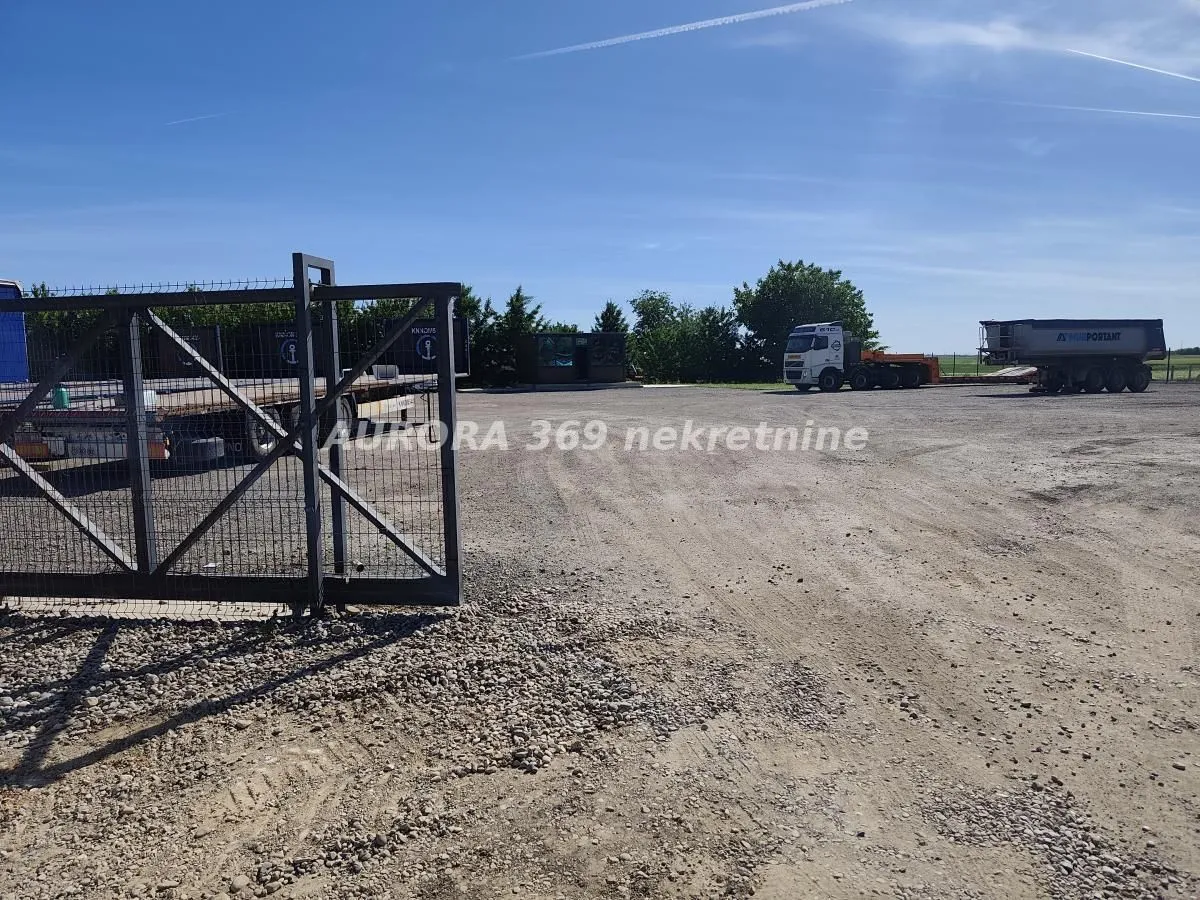 Izdavanje, plac, 5200m², Rumenka, Novi Sad Sve Podlokacije