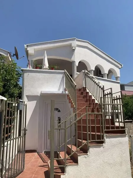 Prodaja, kuća, 117m², Bar, Crna Gora