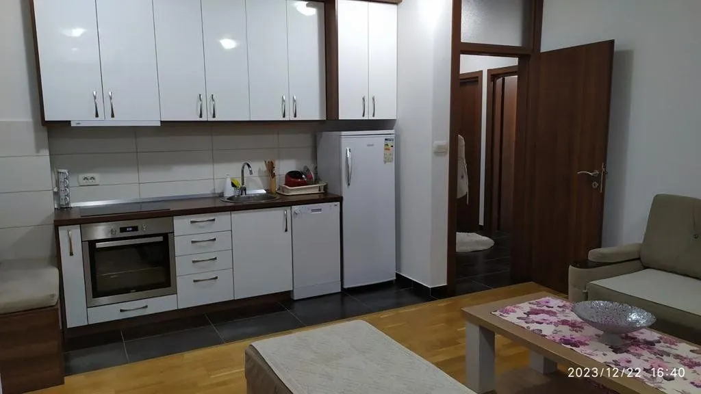Izdavanje, dvosoban stan, 65m², Ljubović, Podgorica