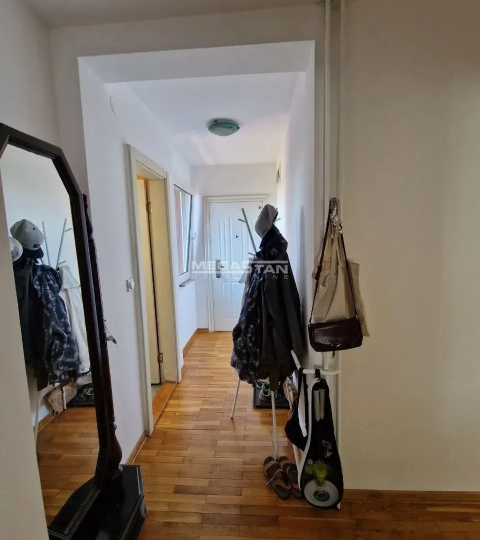 Rent, three bedroom apartment, 83m², Južni Bulevar, Vračar Sve Podlokacije