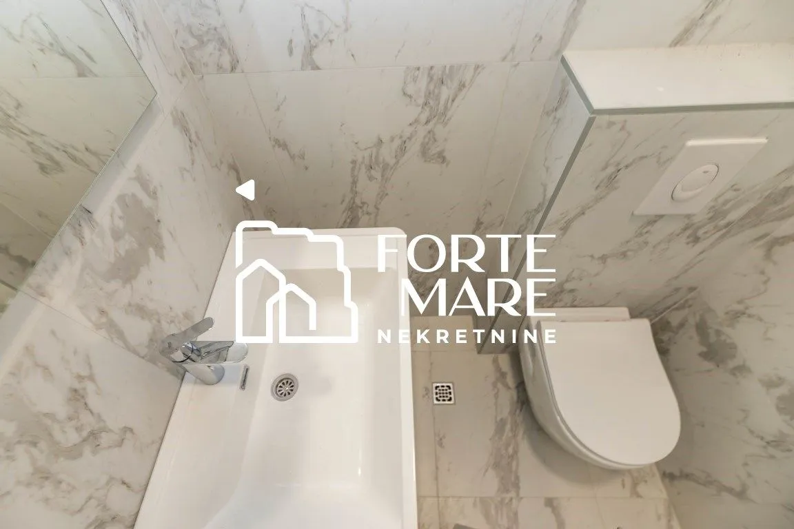 Prodaja, trosoban stan, 100m², Kumbor, Herceg Novi